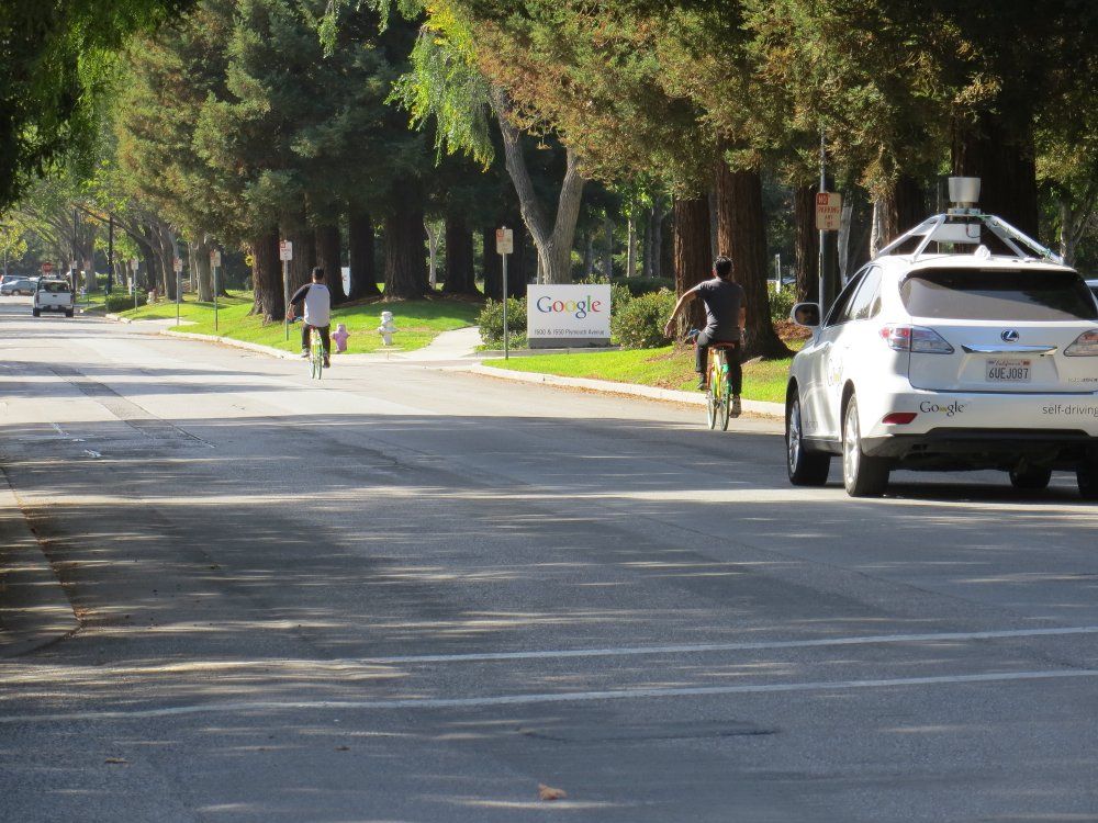 googleselfdrivingcarbicyclists